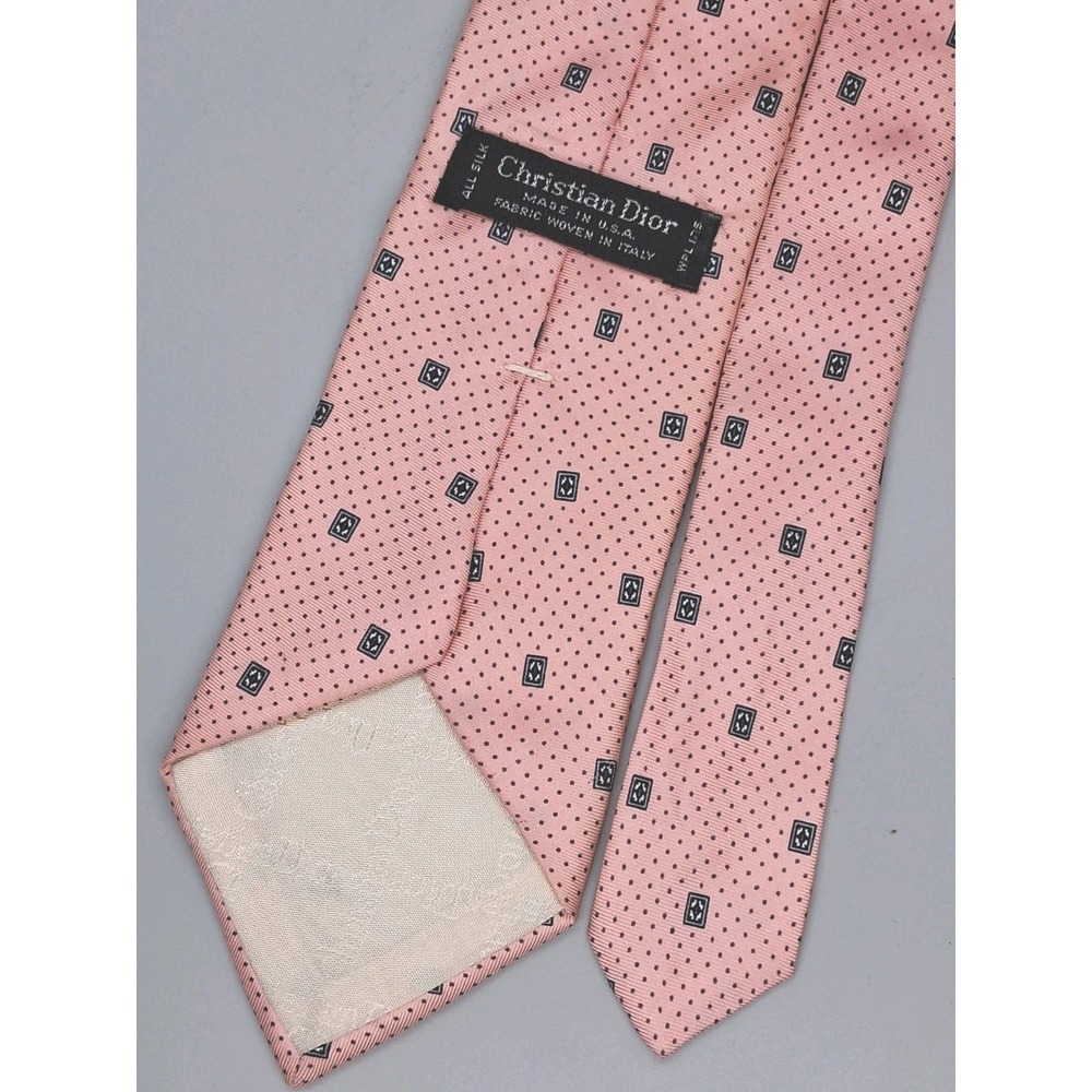 Christian Dior Mens Tie Silk Pink Blue Medallion Vintage Necktie 57"x3" USA